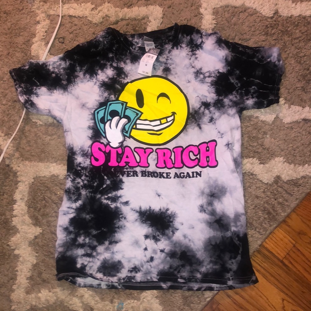 Rue 21 T-Shirt